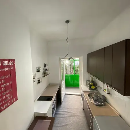 Apartment Nf's Lovely In Heart Of *